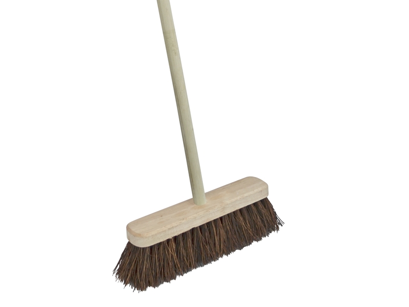 Bassine Medium Stiff Brush c/w Handle